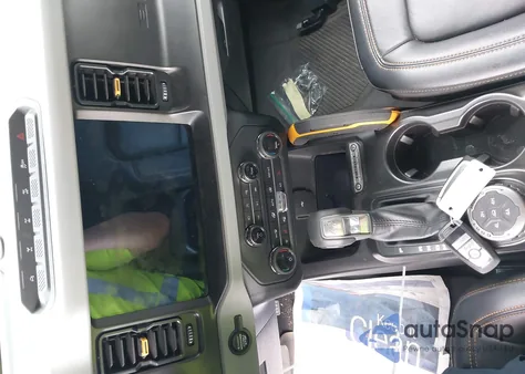 2023 Ford Bronco Badlands z USA, uszkodzony, nr VIN 1FMEE5DP0PLA97359